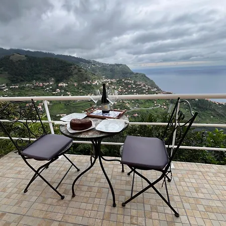 Tropical House Feriehus Ribeira Brava
