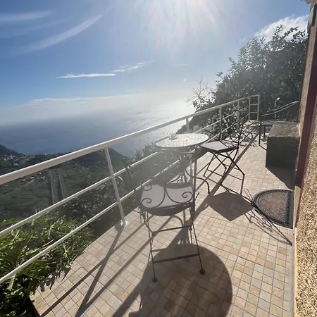 Tropical House Ribeira Brava