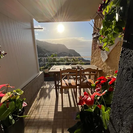 Tropical House Дом отдыха *